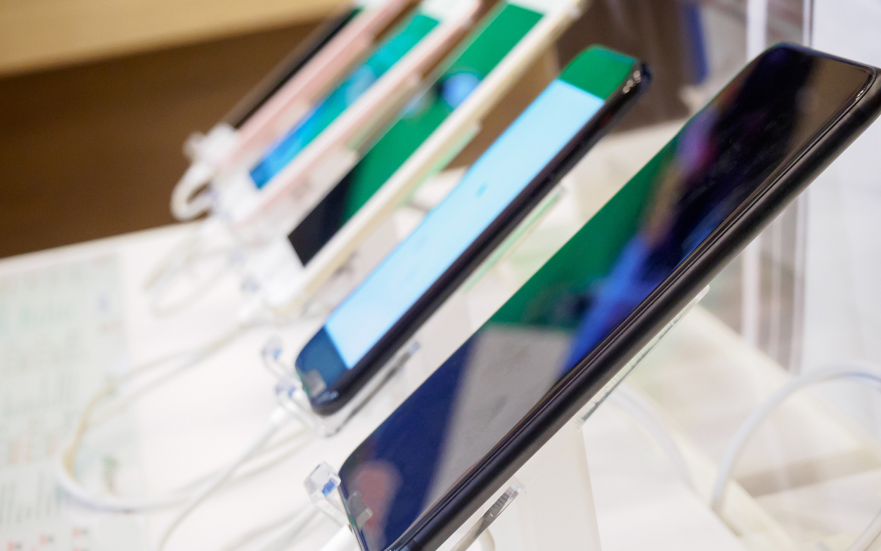 Aletur-azienda-settori-ecommerce-telefonia Negozi di telefonia, accessori e riparazione smartphone